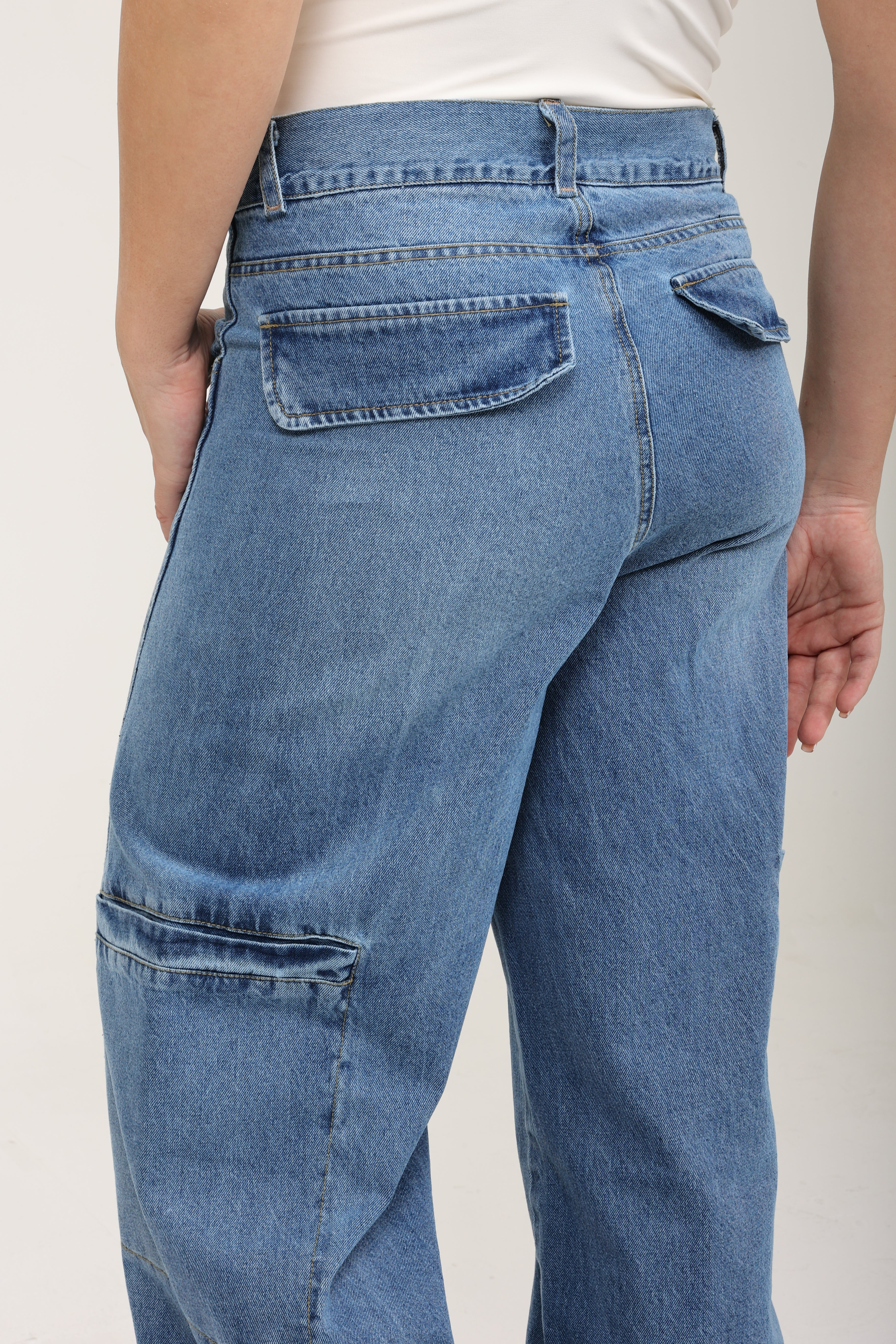Cargo denim jeans